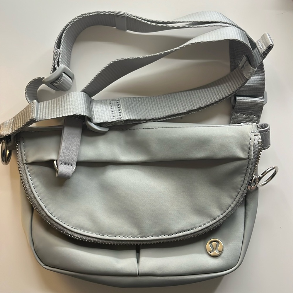 Lululemon bag!